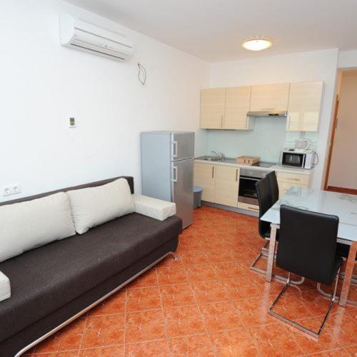 Apartmani Ivo โปดสตรานา ภายนอก รูปภาพ