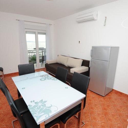 Apartmani Ivo โปดสตรานา ภายนอก รูปภาพ