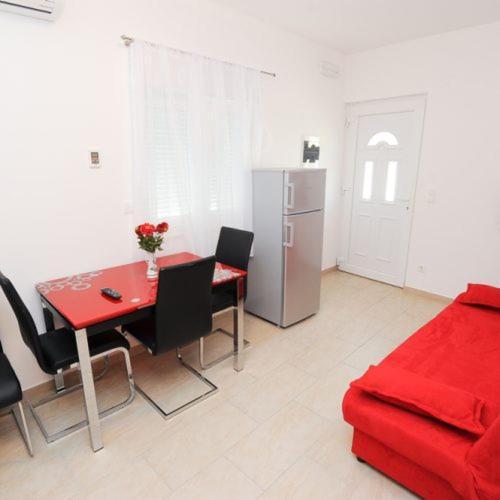 Apartmani Ivo โปดสตรานา ภายนอก รูปภาพ